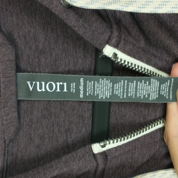 Vuori Halo Performance Hoodie Womens Medium Purple Full Zip - Picture 7 of 11